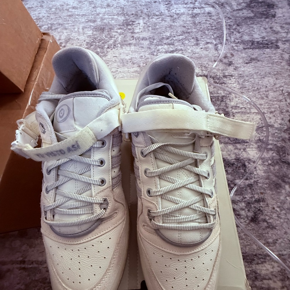 Adidas Yellow Sneakers Classic Low-Top Design